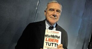 Pietro Grasso presenta “Liberi tutti” agli “Incontri al Teatro di Verzura” Pietro Grasso Liberi tutti