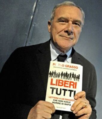 Pietro Grasso presenta “Liberi tutti” agli “Incontri al Teatro di Verzura” Pietro Grasso Liberi tutti