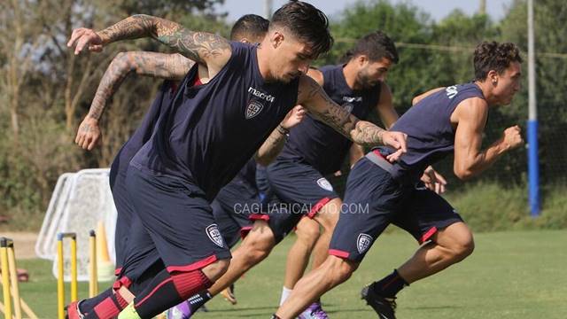 Cagliari sconfitto dal Napoli