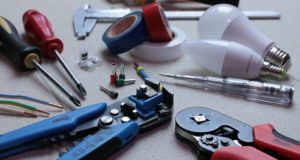 Materiale elettrico all’ingrosso: come scegliere i prodotti migliori Manutenzione impianti elettrici sul lavoro