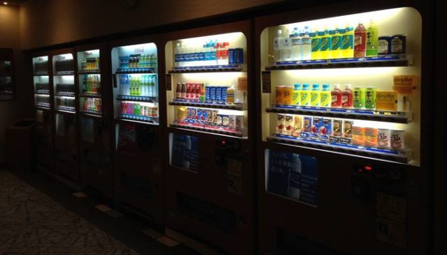 Distributori automatici di caffè e snack