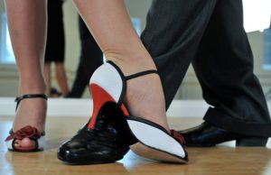 Scuola di ballo latino americano: come iniziare con il ritmo giusto Latino americano Scuola