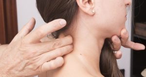 Curare la cervicale con l’osteopatia Curare cervicale con osteopatia
