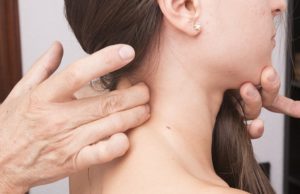 Curare la cervicale con l’osteopatia Curare cervicale con osteopatia
