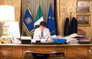 Sondaggi politici 21 ottobre 2020: gli italiani premiano Conte Coronavirus decreto Io resto a casa