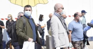 La rivoluzionaria mascherina a 5 strati che uccide il virus Medici volontari coronavirus