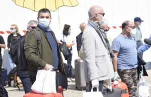 La rivoluzionaria mascherina a 5 strati che uccide il virus Medici volontari coronavirus