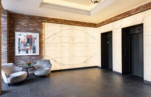 Cosa fare e cosa non fare per rendere più accogliente il soggiorno di casa Arredamenti in marmo