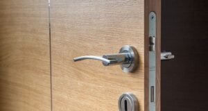 Perché sostituire la serratura con un cilindro europeo: tutti i vantaggi Serratura porta