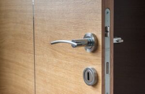 Come trovare un fabbro serrature a Torino Serratura porta