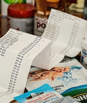 Scontrini di carta: come conservarli e dove buttarli quando non servono più Dove buttare scontrini di carta