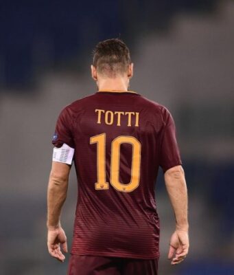 Francesco Totti guarito dal Covid: “Era polmonite bilaterale” Mi chiamo Francesco Totti film