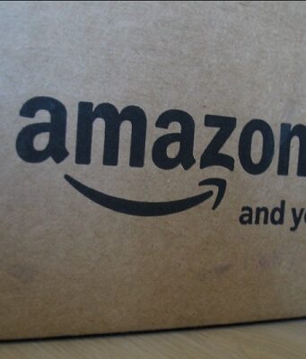 Amazon apre la prima farmacia online: la reazione delle borse Amazon