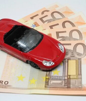 Revisione auto, dal 2021 costerà di più: ecco come risparmiare Assicurazione auto online