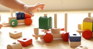 Giocattoli plastic-free: le grandi aziende verso scelte più ecologiche Giocattoli ecologici