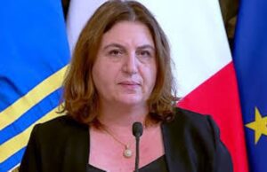 La ministra del Lavoro assicura di prologare il blocco licenziamenti Nuncia Catalfo