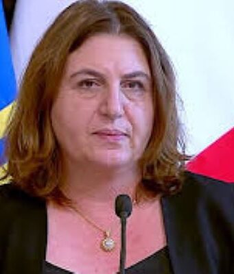La ministra del Lavoro assicura di prologare il blocco licenziamenti Nuncia Catalfo