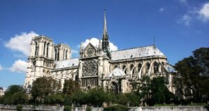 Attentato di Nizza: le parole del presidente Macron Notre-Dame Nizza