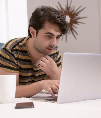 Strategie per il lavoro da remoto durante la stagione estiva Smart working e lavoro da remoto