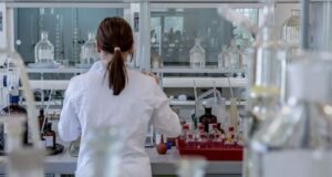 Covid, al via maxi screening sulla popolazione: test di massa in Alto Adige Test e tamponi covid