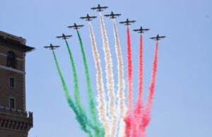 #iocicredo: il claim delle celebrazioni del 4 novembre Frecce tricolore