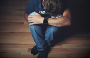 Gli andrologi avvisano: con l’ora solare a rischio il benessere sessuale Benessere