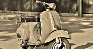 Storia ed evoluzione di un mito italiano: la Vespa 50 special Vespa 50 Special