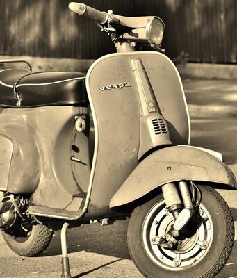 Storia ed evoluzione di un mito italiano: la Vespa 50 special Vespa 50 Special