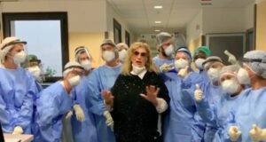 Coronavirus: Iva Zanicchi torna a casa Iva Zanicchi