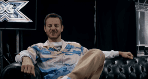 Alessandro Cattelan lascia X Factor: il conduttore dà l’addio nella finale Alessandro Cattelan