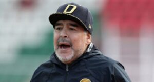 Il medico di Maradona indagato per omicidio colposo Diego Armando Maradona