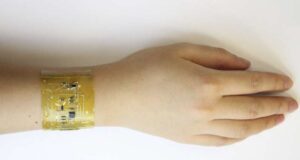 Glamour hi-tech: pelle elettronica economica, riciclabile e versatile Pelle