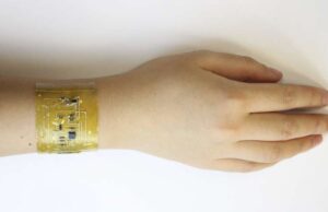 Glamour hi-tech: pelle elettronica economica, riciclabile e versatile Pelle