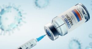 Covid, stop alle vaccinazioni per chi ha avuto reazioni allergiche Vaccino Covid-19
