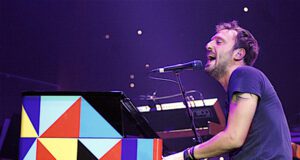 Let them talk: il libro di Cesare Cremonini in cui parla di musica e schizofrenia Cesare Cremonini