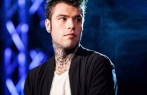 Sanremo 2021: Fedez e la camicia che anticipa il nome della figlia Fedez