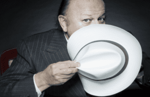 In Vacanza su Marte, il trailer del primo cinepanettone in streaming In Vacanza su Marte