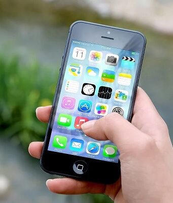 Coronavirus, ecco l’App che ti dice che colore è la tua Regione Telefono