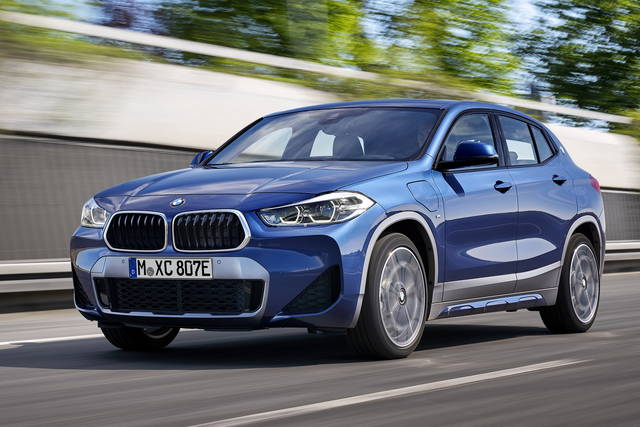 BMW X2 xDrive25e prezzo e scheda tecnica