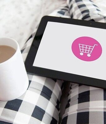 Abbigliamento usato e vintage: dove acquistare e perché Abbigliamento usato vintage