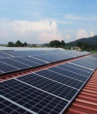 Come garantire l’efficacia degli impianti fotovoltaici con la pulizia periodica Pulizia impianti fotovoltaici