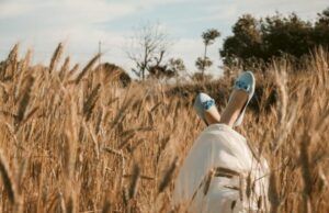 Tendenze scarpe autunno 2022: il ritorno delle ballerine Tendenze scarpe autunno