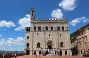 Natale a Gubbio 2022: tra mercatini e city escape Gubbio Umbria
