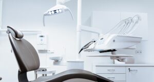 Ortodonzia invisibile: sorridere senza preoccupazioni Dentista low cost Italia