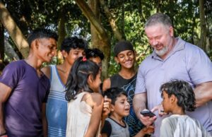 Come partecipare a una missione umanitaria in un Paese straniero Missione umanitaria