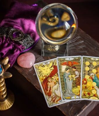 Cosa pensa la società dell’attività di cartomante Mestiere cartomanti