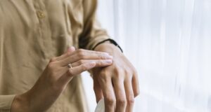 Acqua micellare: il segreto per una pelle perfetta e idratata Beauty routine