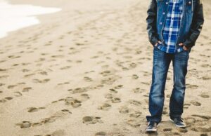 Moda uomo estate 2025: tendenze, colori e capi immancabili Moda maschile tessuti riciclati