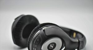 Che differenza c’è tra cuffie bluetooth e wireless? Differenza cuffie bluetooth e wireless