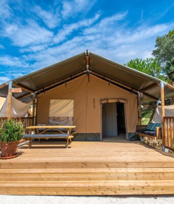 Il divertimento del campeggio senza rinunciare al comfort di casa Campeggio